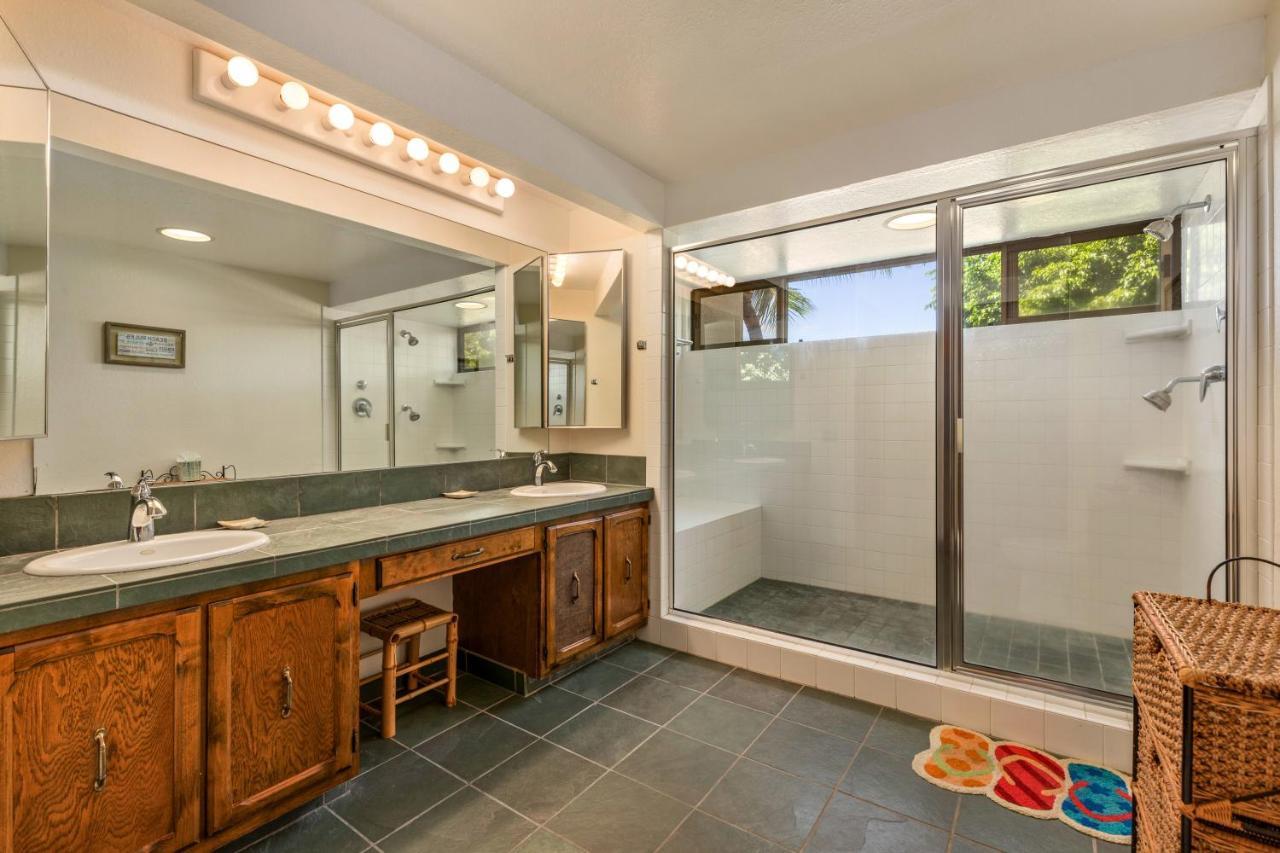 Oceanfront Complex With 2 Pools, Tennis Courts, And Expansive Ocean Views - 10-104 Kailua-Kona Exterior foto