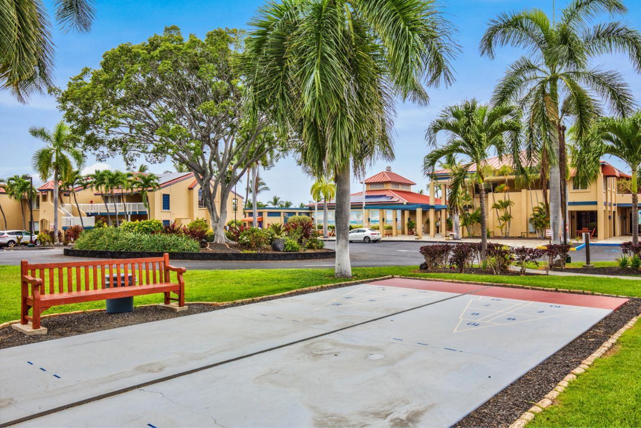 Oceanfront Complex With 2 Pools, Tennis Courts, And Expansive Ocean Views - 10-104 Kailua-Kona Exterior foto